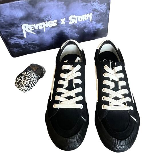 NEW Revenge x Storm Low Top SNEAKERS Black White Mens 7, Womens 8.5 SHOES Boxed!